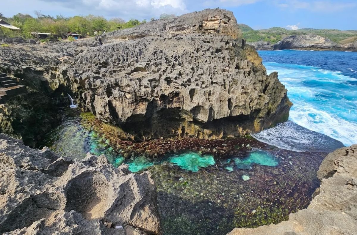 Angel billabong Nusa Penida - kolam Angel Billabong saat air laut surut
